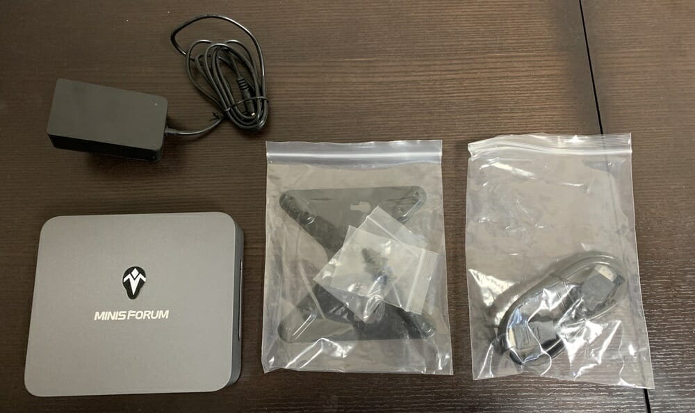 MINISFORUM X35G』レビュー！手のひらサイズの小型デスクトップPC