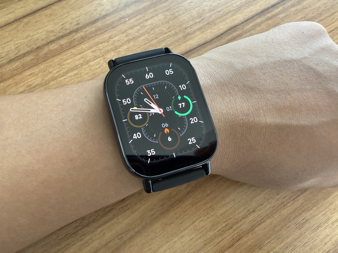 デジタル系ウォッチフェイス