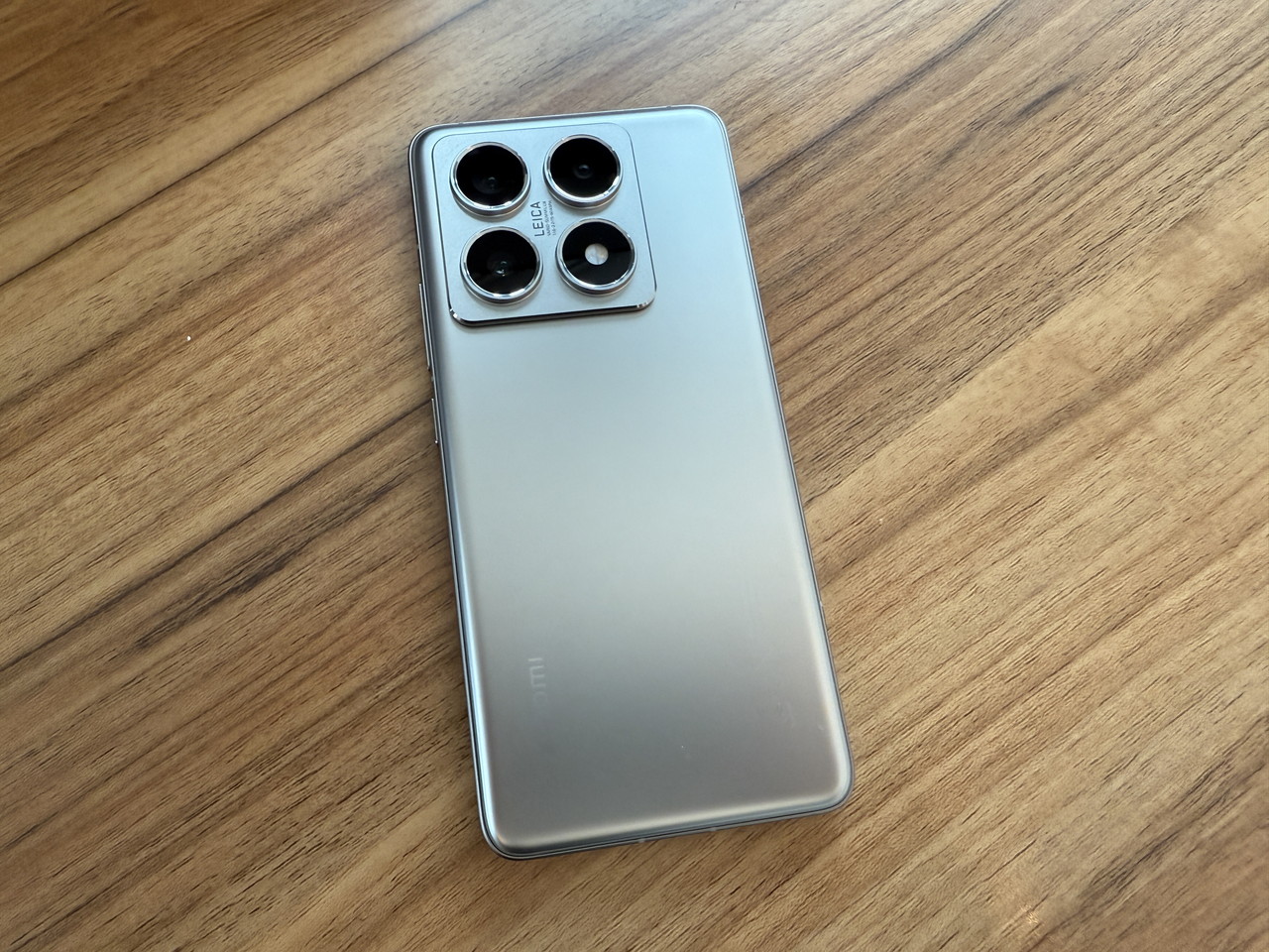 Xiaomi 14T Proの外観-背面