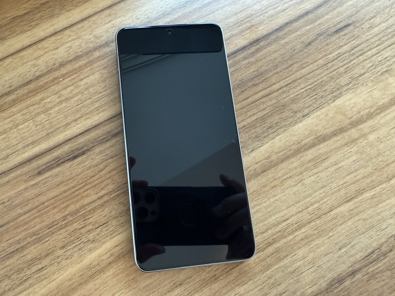 Xiaomi 14T Proの外観-正面