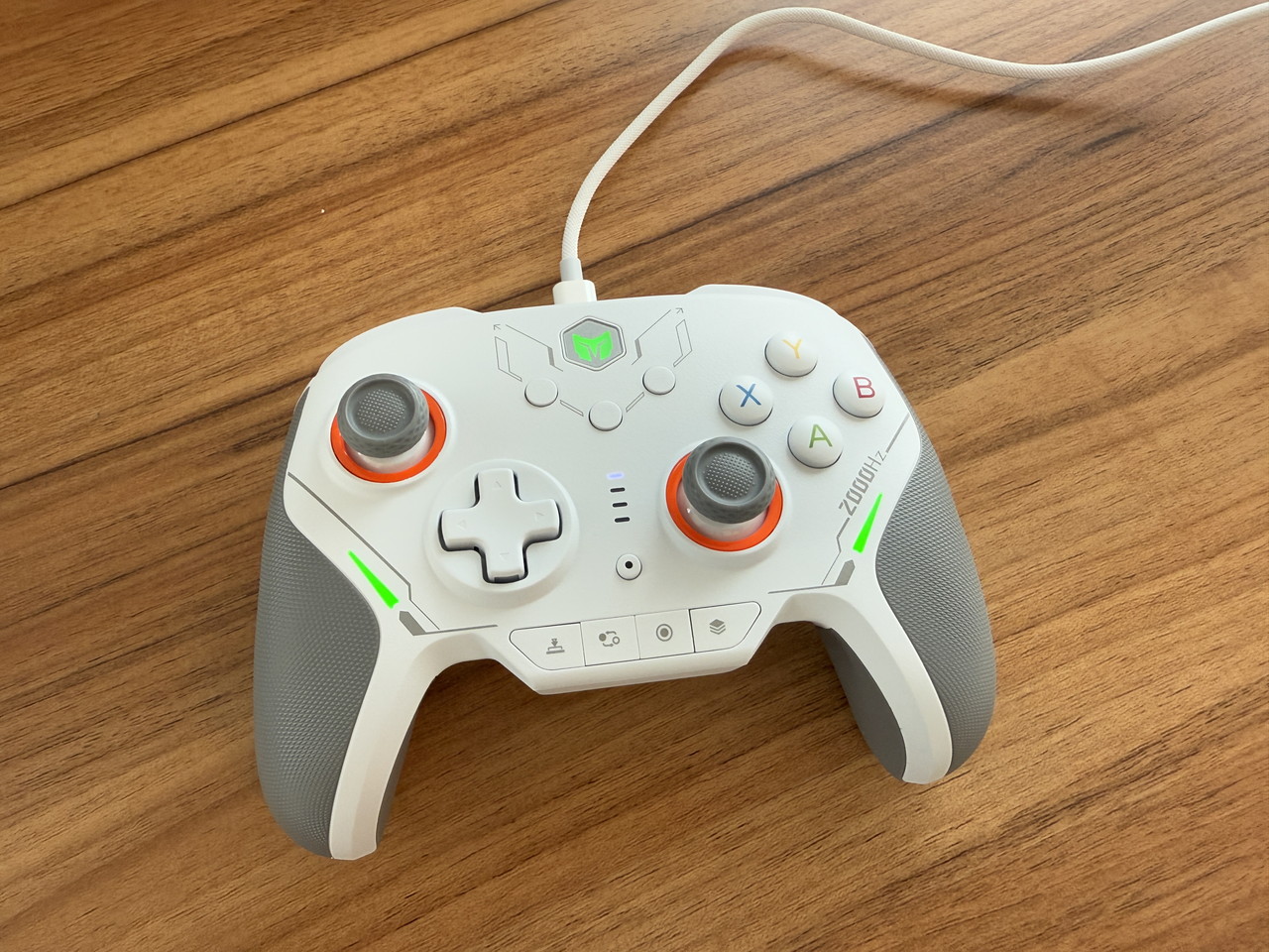 有線接続を行った様子