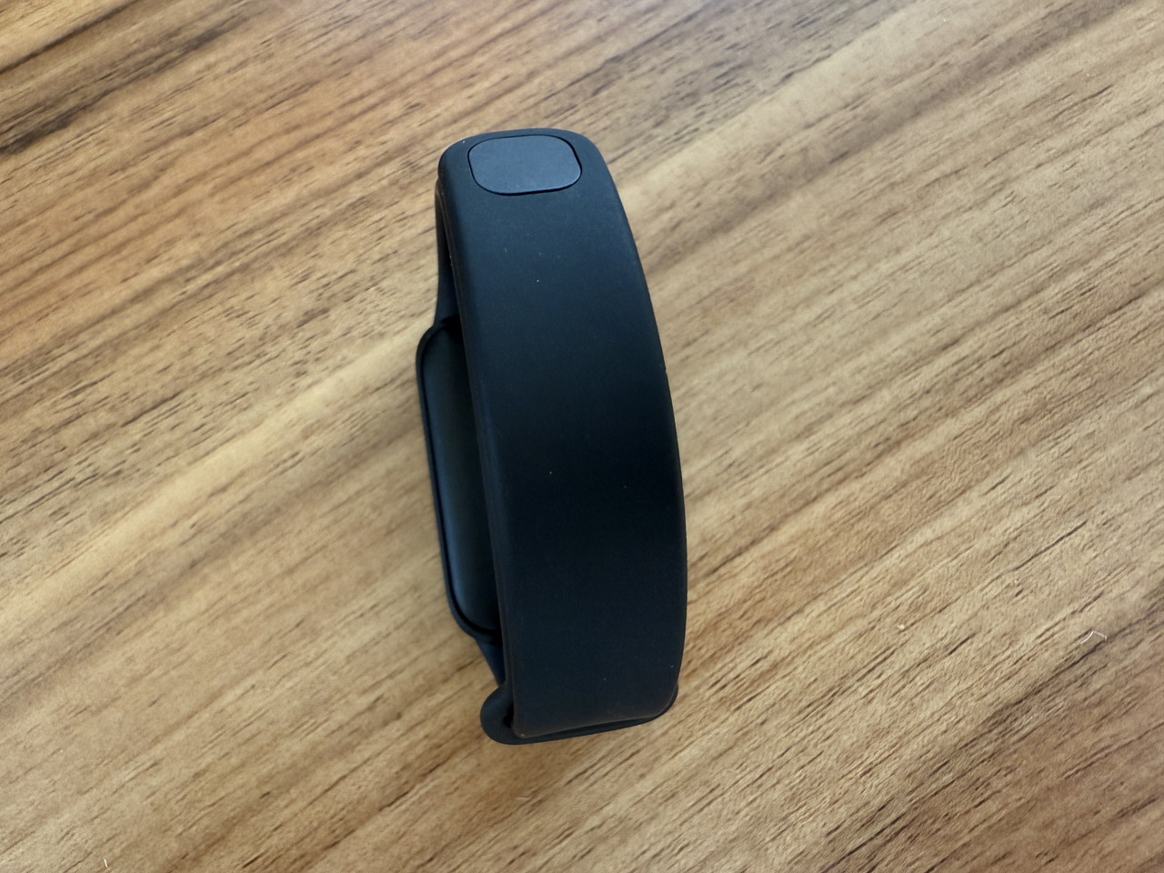 Xiaomi Redmi Band 3のバンド裏側