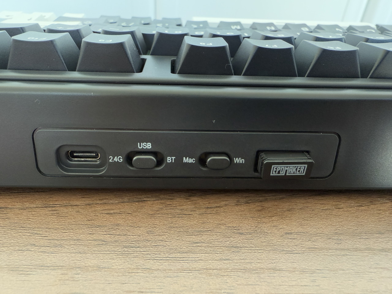 後部インターフェース