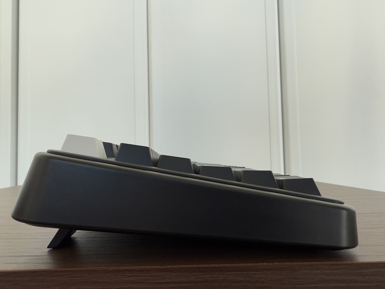 キックスタンド展開時-側面