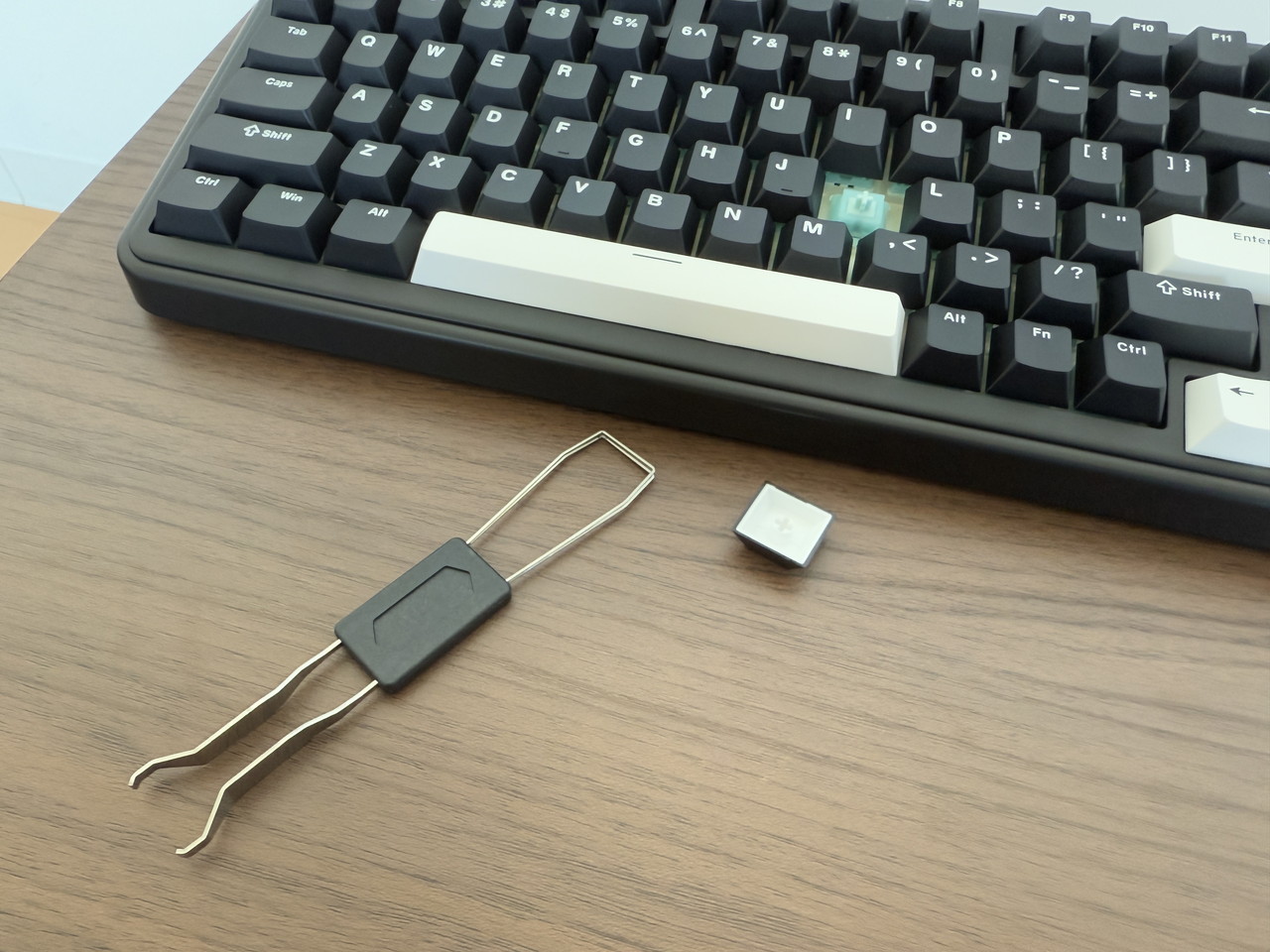 プーラーでキーを取り外した様子