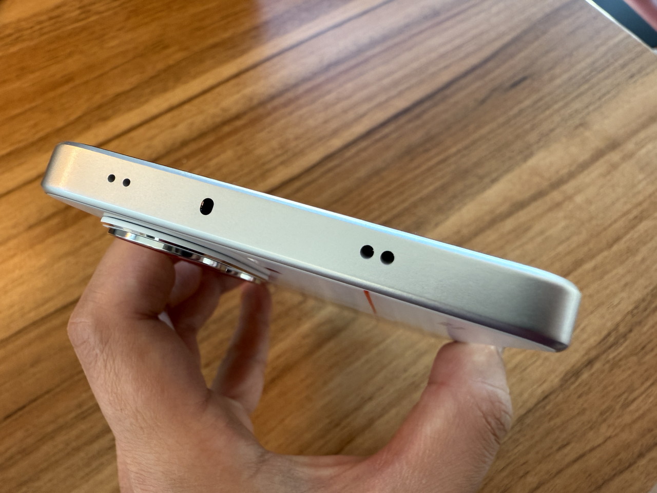 スマホ上部の様子