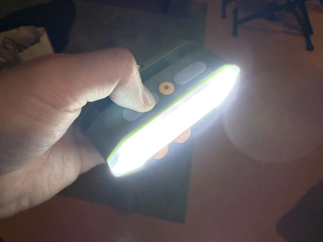 ライトが点灯する様子