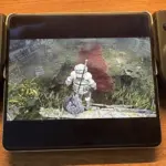 Backbone ProにOPPO Find N5を装着してエルデンリングをプレイしている