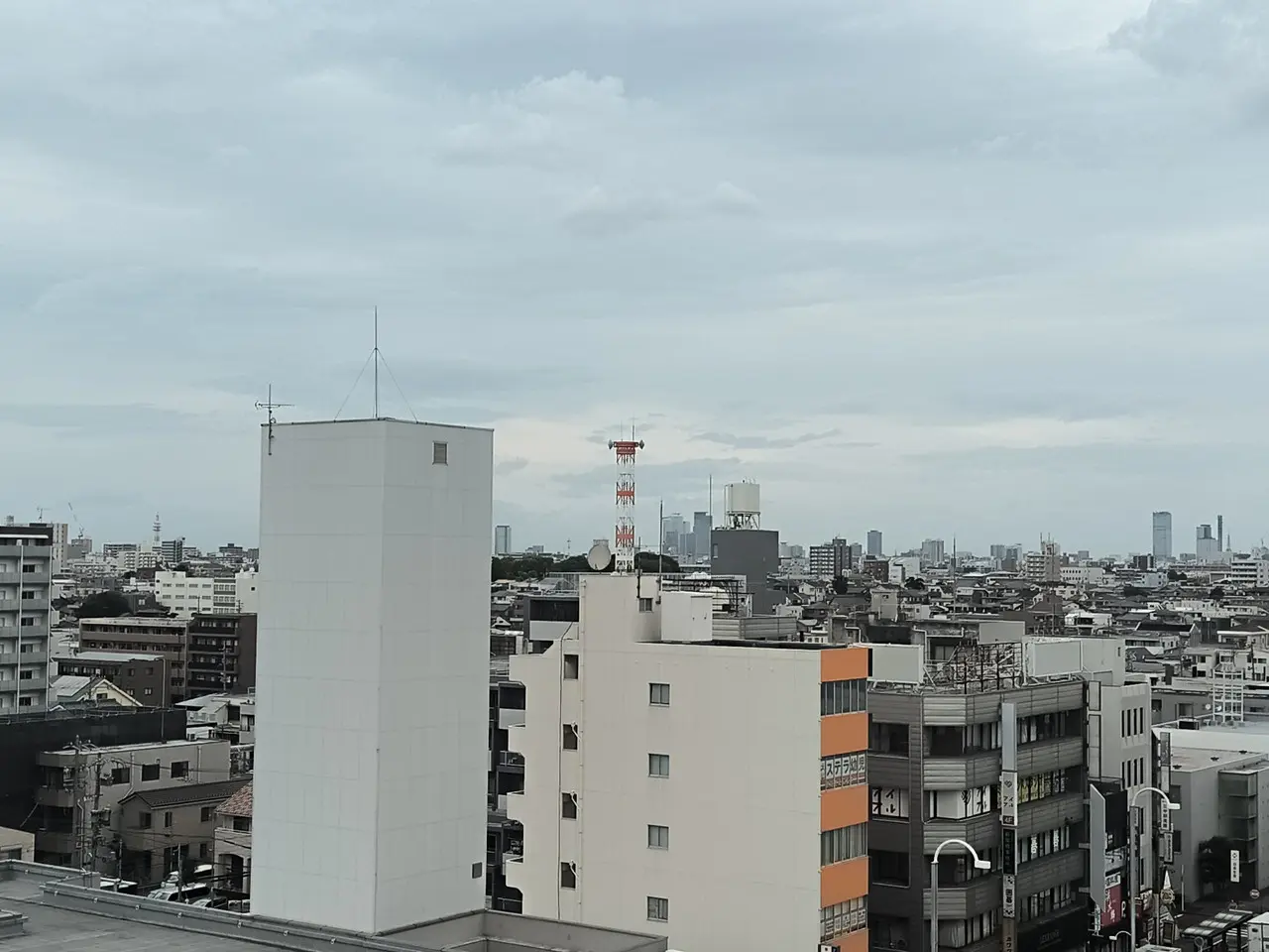 リアカメラで撮影した屋外(2倍)