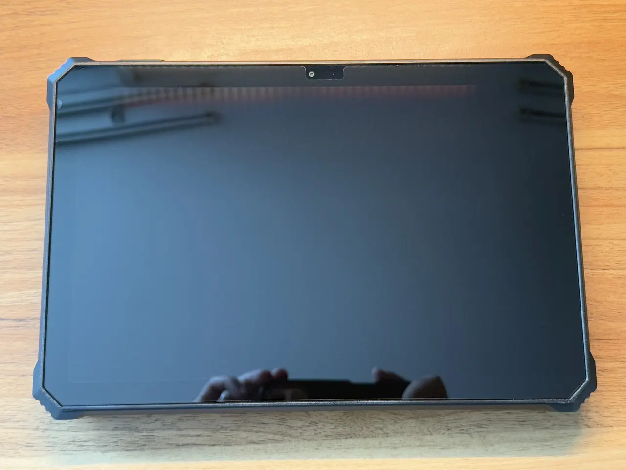 Blackview Active 12 Proの外観(正面アングル)