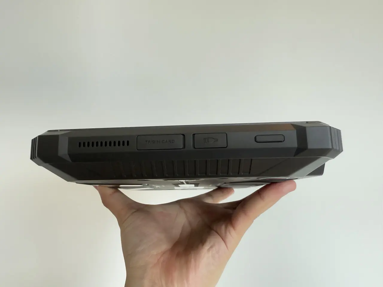 Blackview Active 12 Proの上部インターフェース