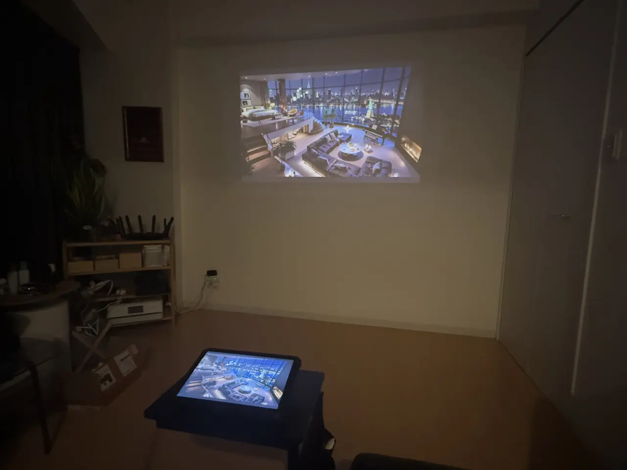 ラグジュアリーな空間を投影している