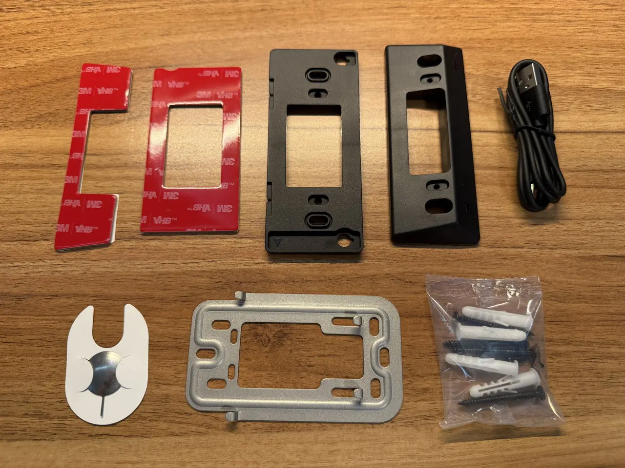 SwitchBot スマートテレビドアホンのパッケージ付属品一式2