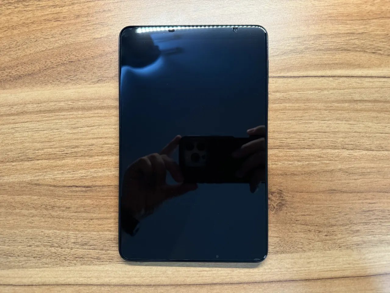 Blackview ZENO 1の筐体外観(正面)