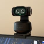 モニター上に設置されたEMEET PIXY