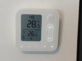 稼働中のSwitchBot 温湿度管理パネル