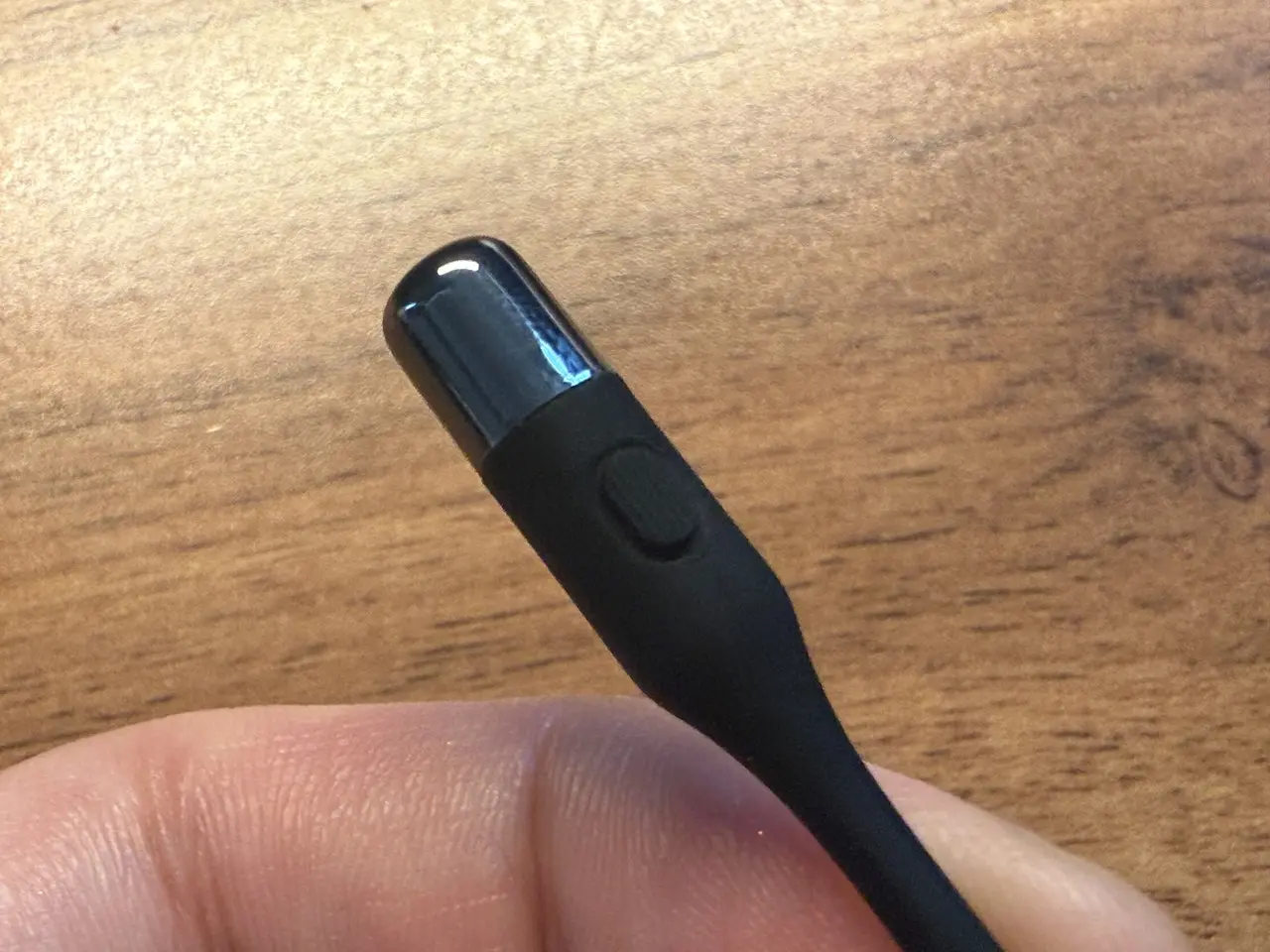 ブームマイクの操作ボタン