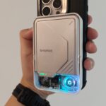 iPhone 16 Proの背面にSHARGE ICEMAG 2を装着した様子