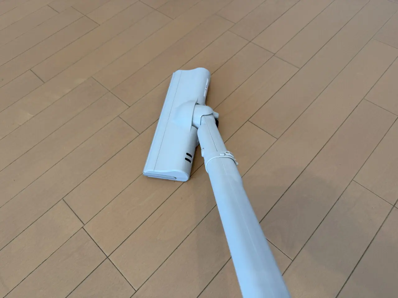 なめらか自走ヘッドが左に大きく傾いている様子