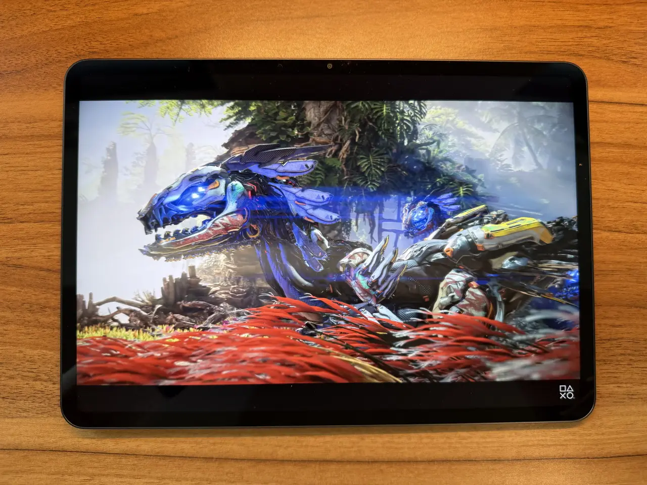 Xiaomi Pad 8でゲーム動画を視聴している様子