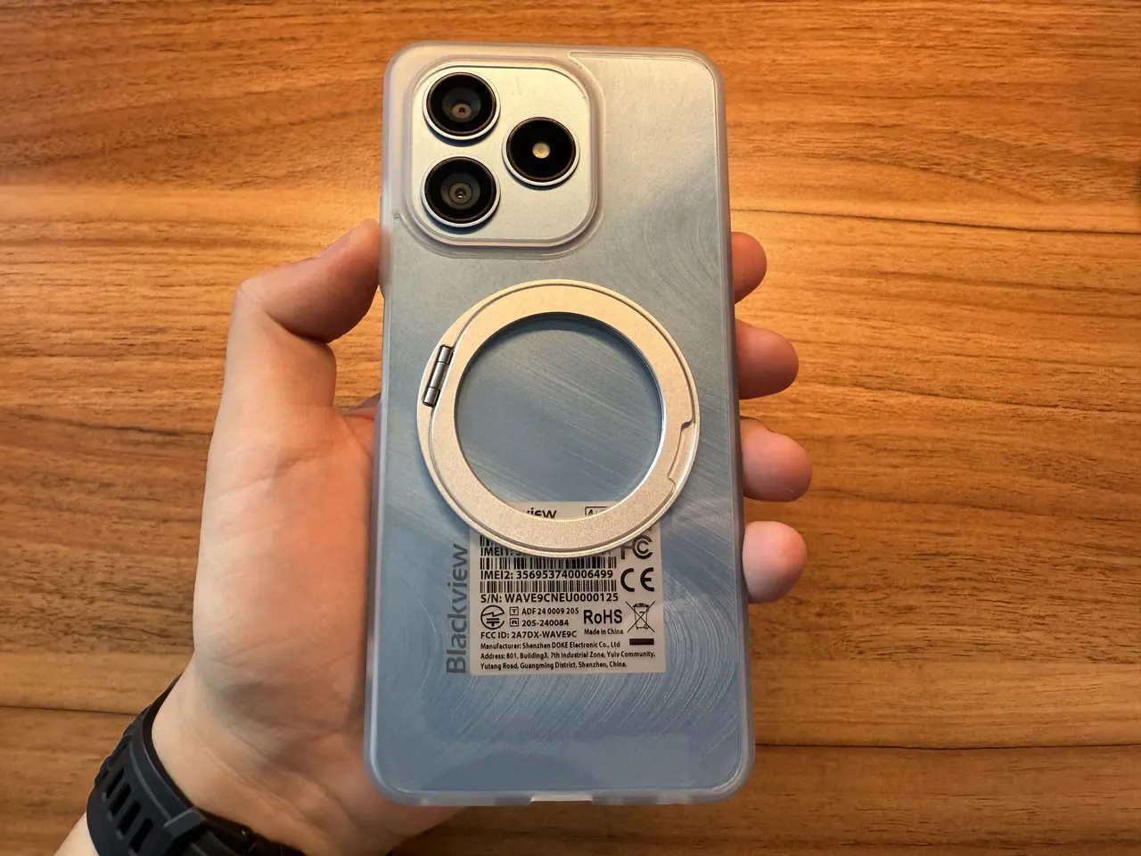 Blackview WAVE 9Cにケースを取り付けた状態