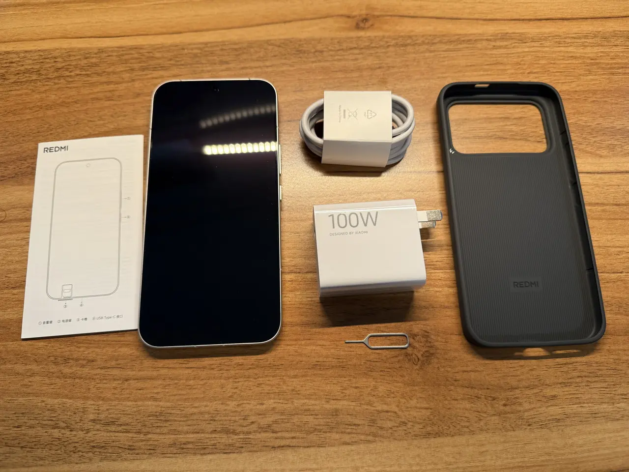 REDMI K90 Pro Maxのパッケージ付属品一式