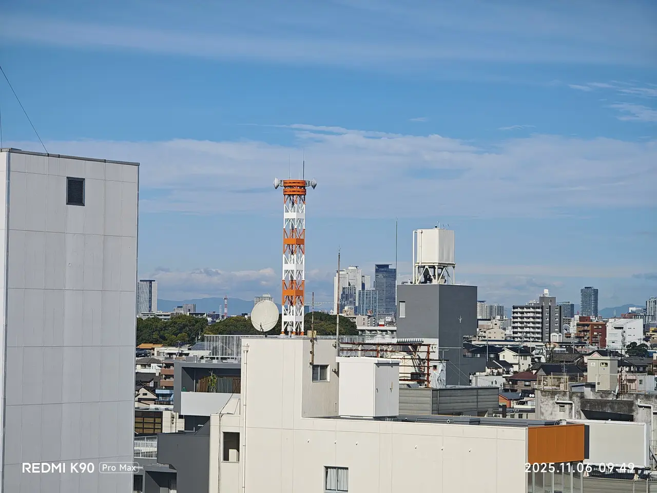 リアカメラで撮影した屋外(10倍)