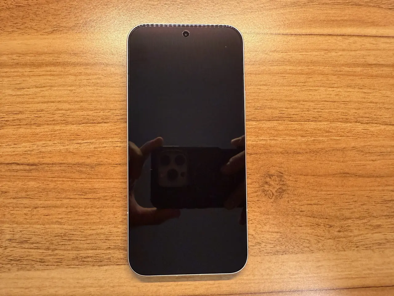 REDMI K90 Pro Maxの外観(正面アングル)