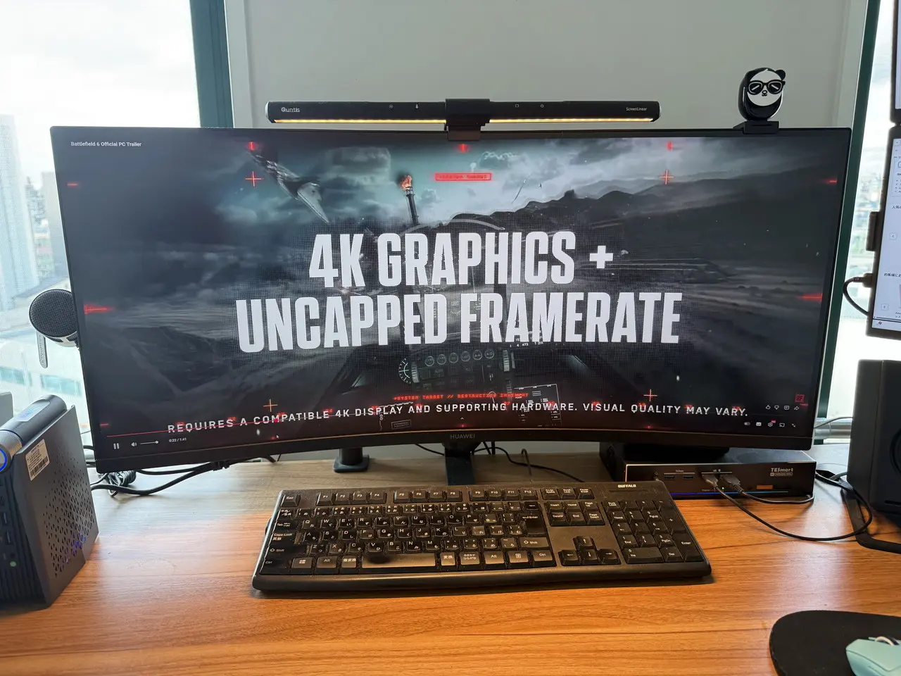 4K動画を視聴している