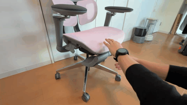 フットレスト展開の様子