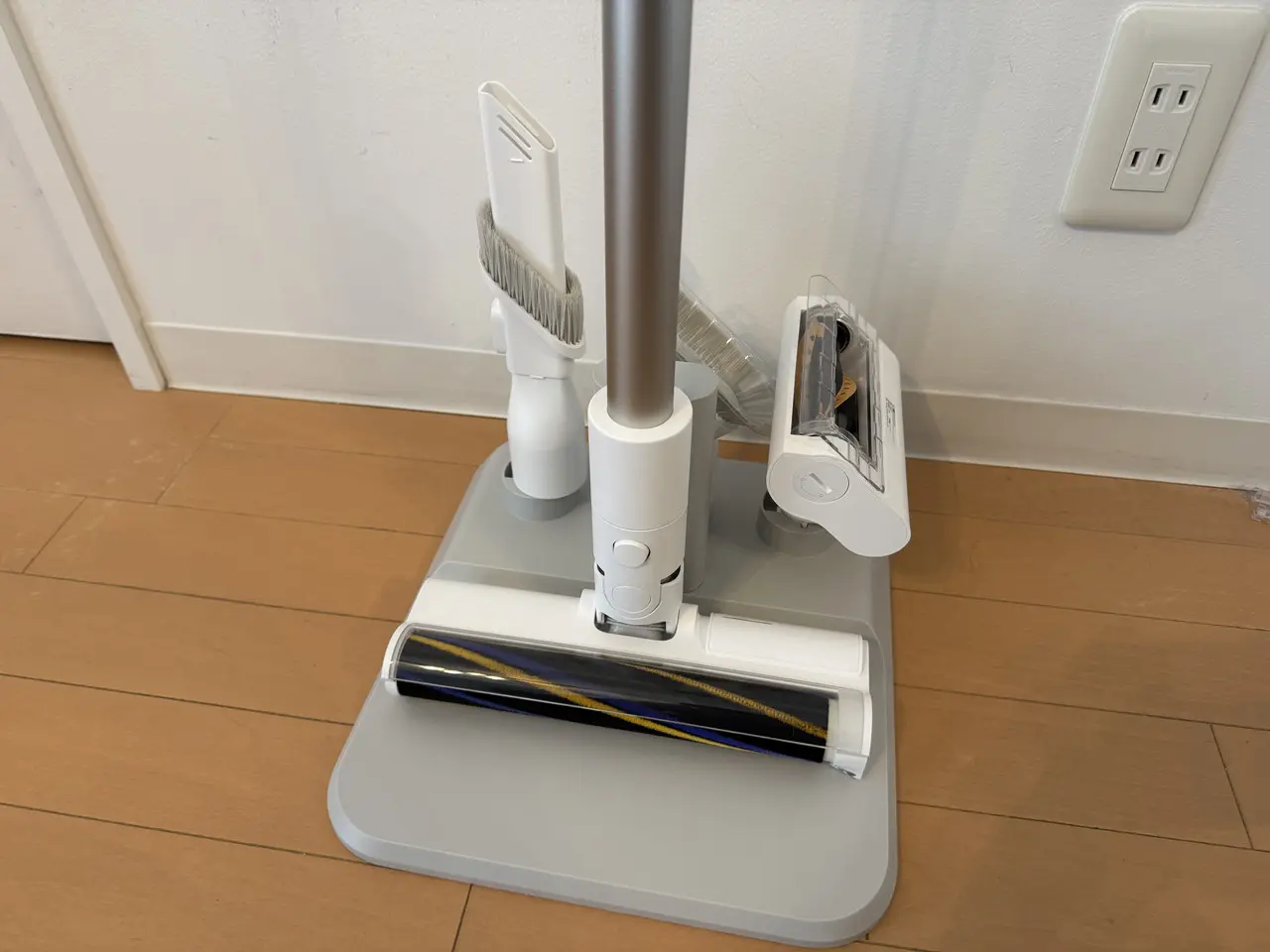 収納ベースに設置されたアタッチメント