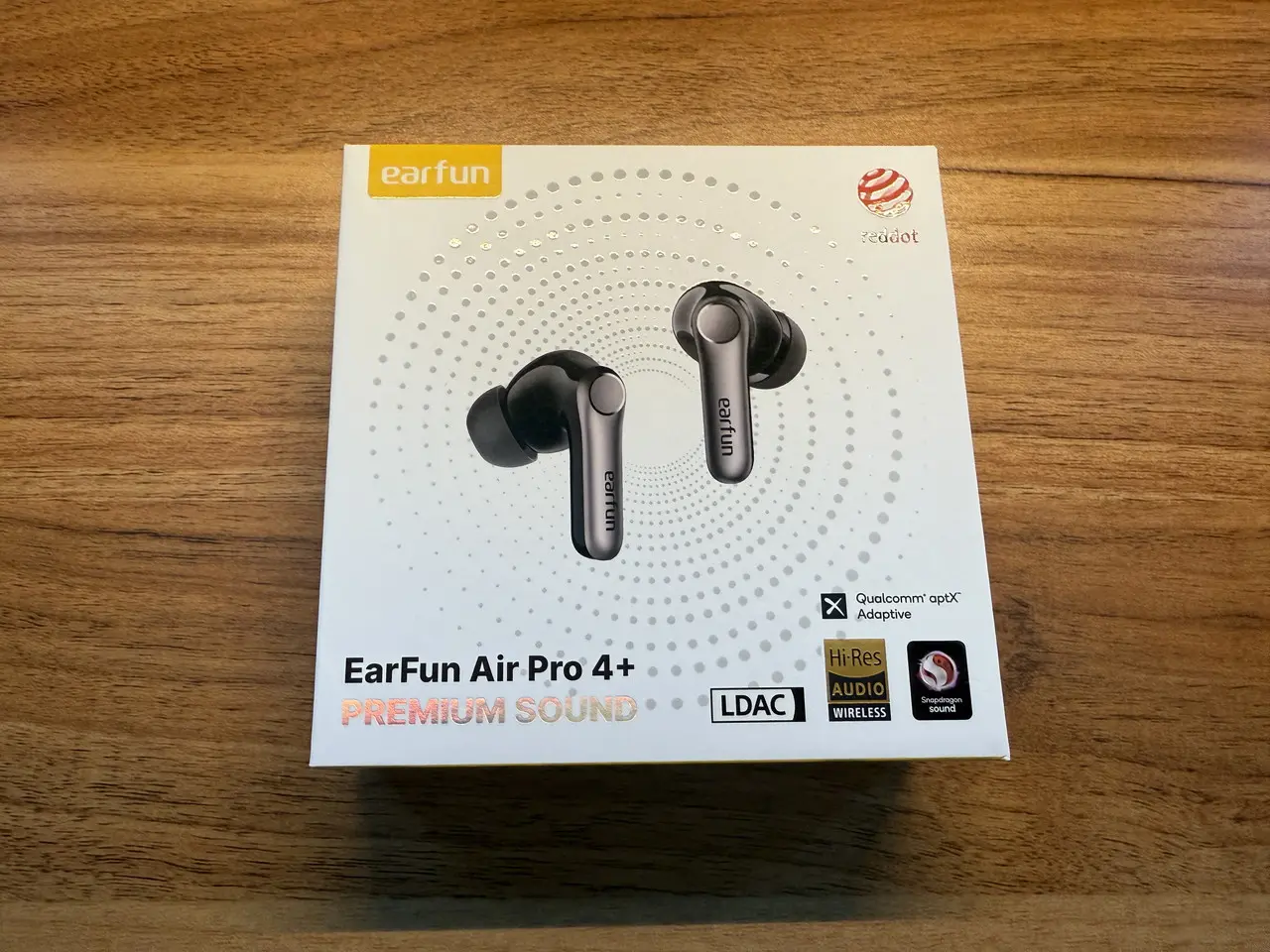 EarFun Air Pro 4+の外箱