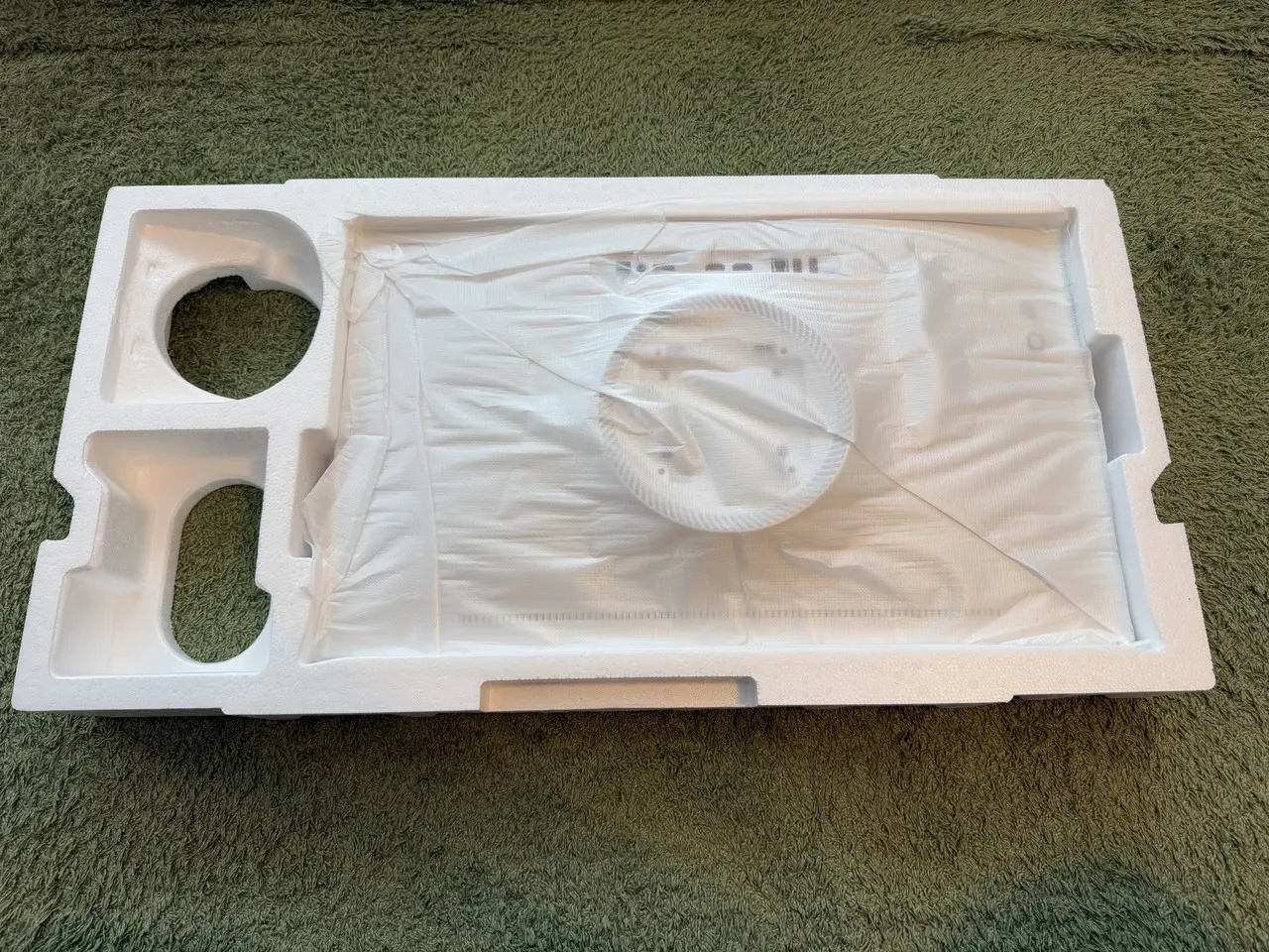 梱包されているINNOCN GA27T1M