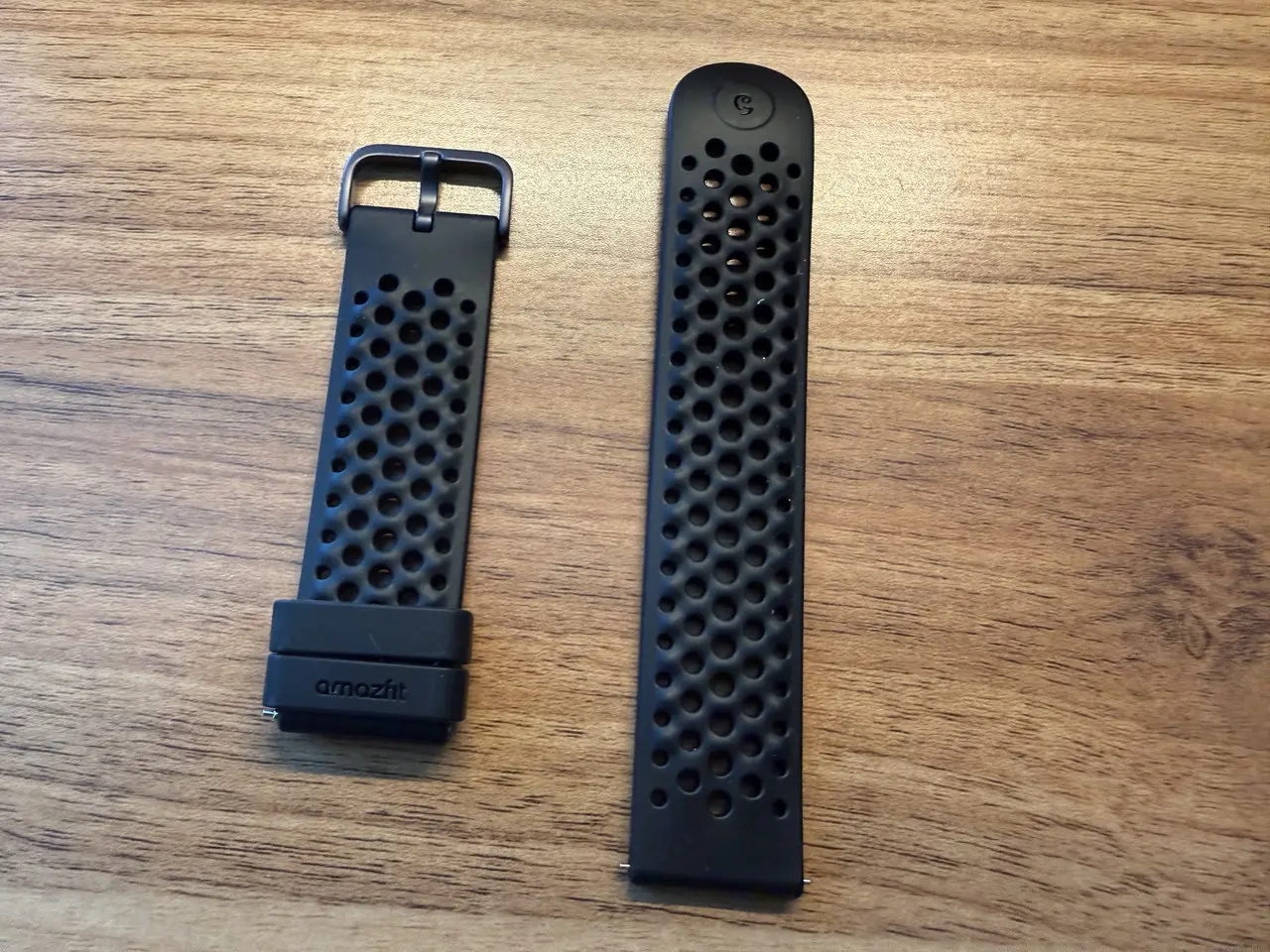 Amazfit Active Maxのバンド