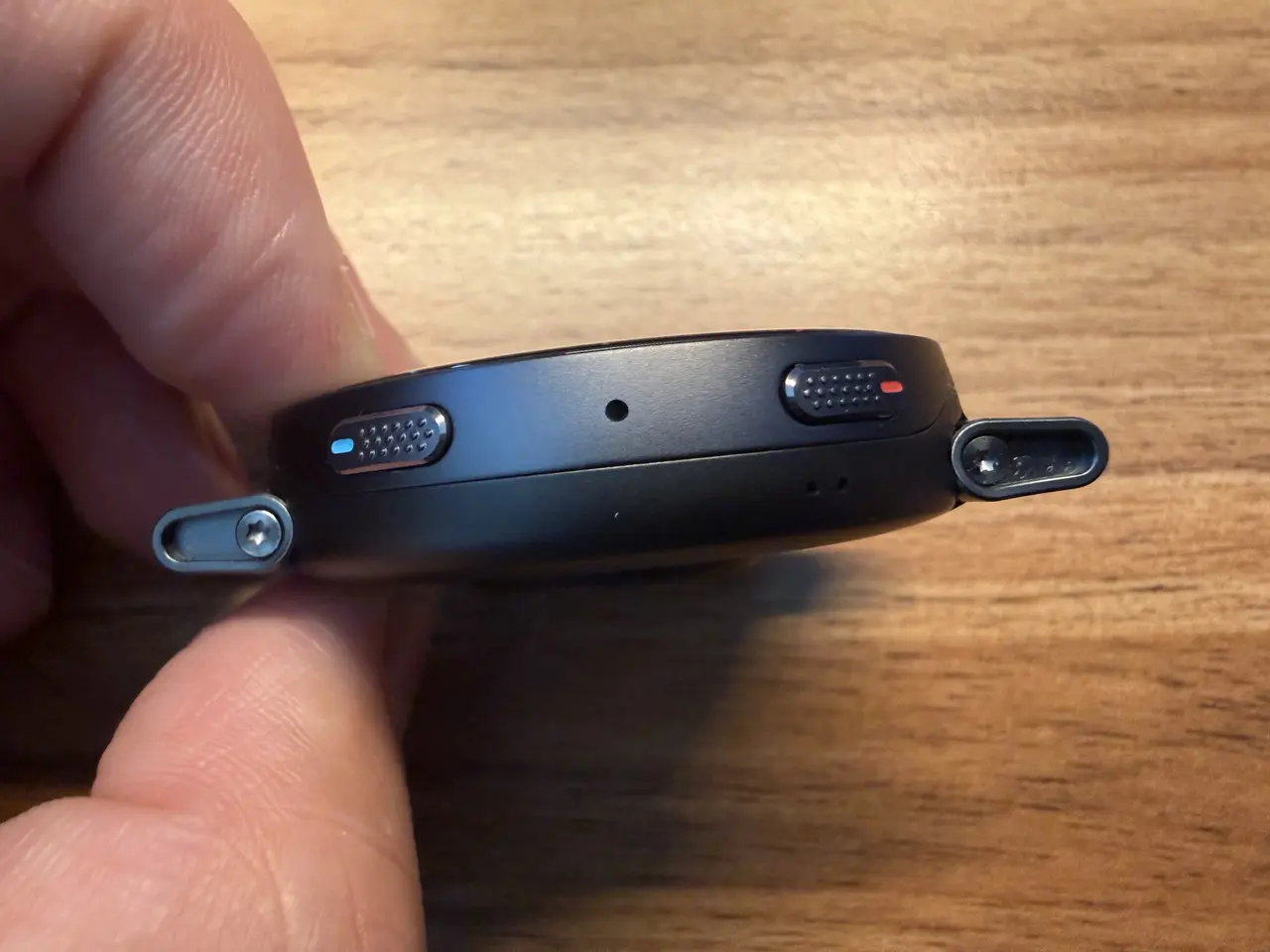 Amazfit Active Maxの右側面インターフェース