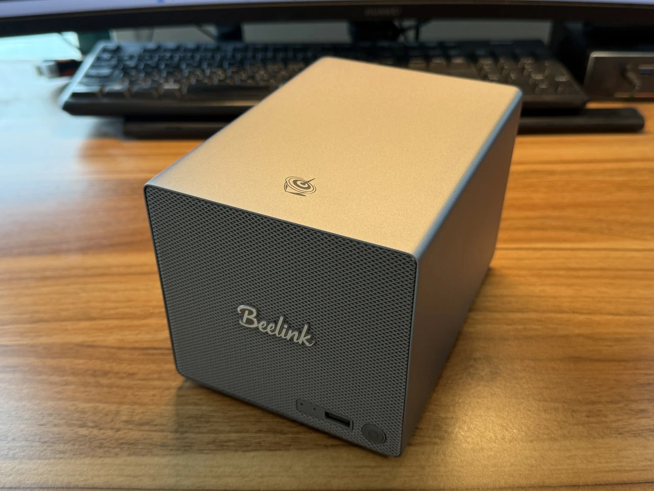 箱から取り出したBeelink ME Pro