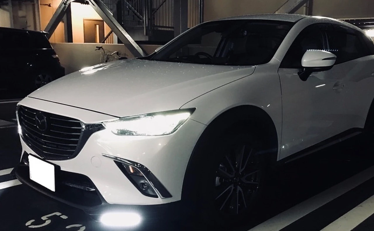 変換前の車の写真