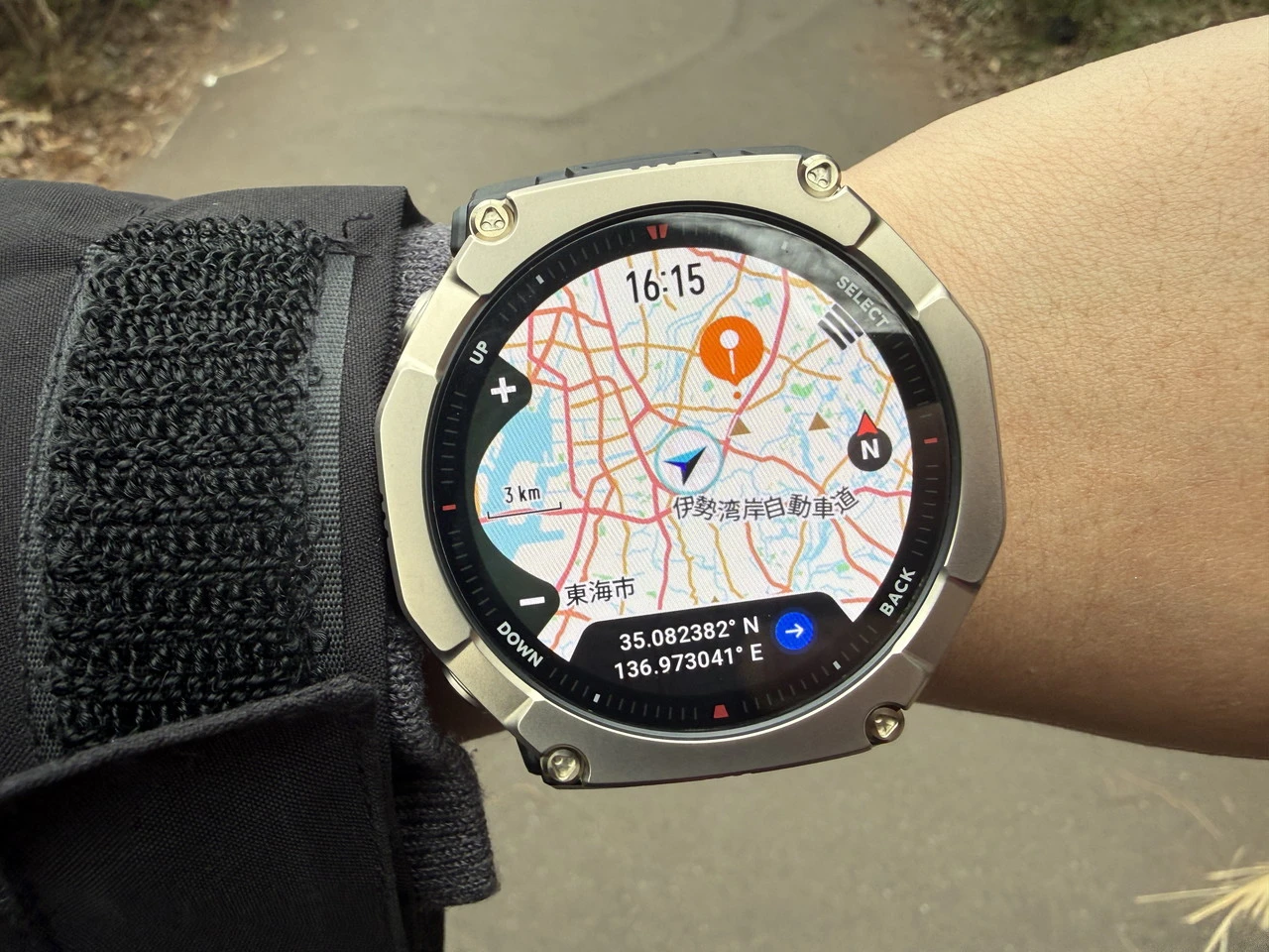 Amazfit T-Rex Ultra 2でマップを使用している様子