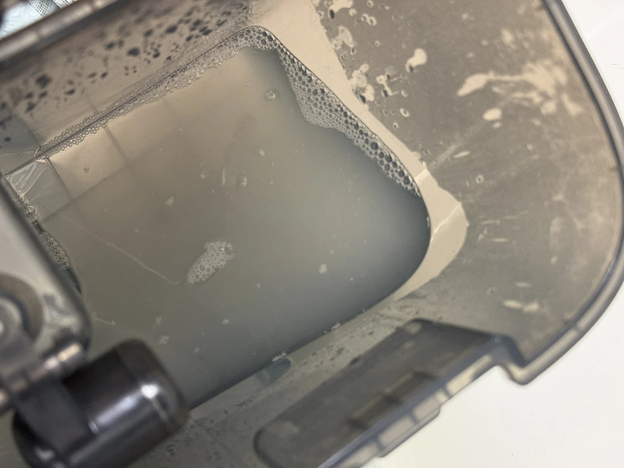 モップ洗浄後の汚水