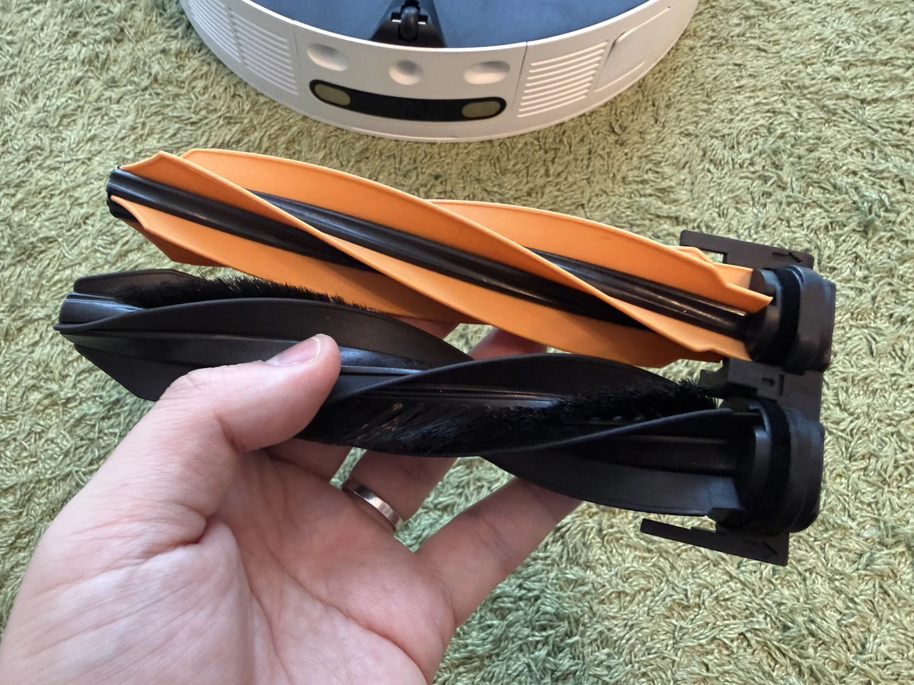 TPUラバーブラシとヘアラバーブラシの2種類