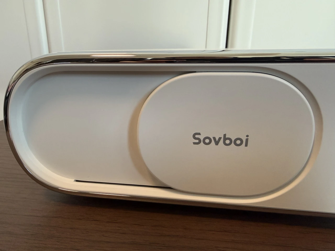 Sovboi E30Maxのレンズ部分(カバーで覆われた状態)