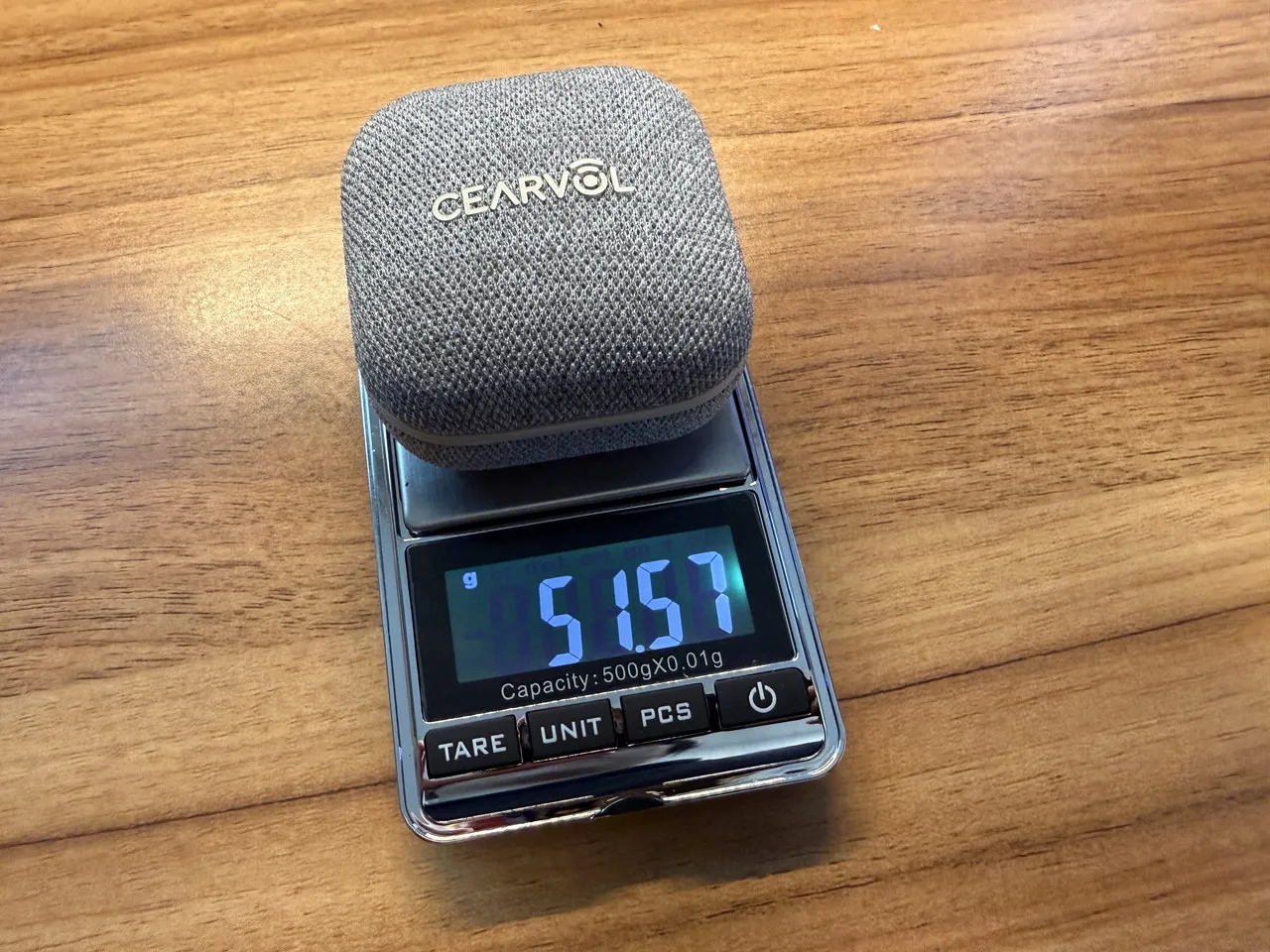Cearvol Wave Liteの総重量を計量している