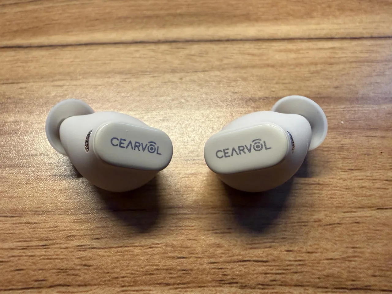 Cearvol Wave Liteのイヤホン本体外観(外側)