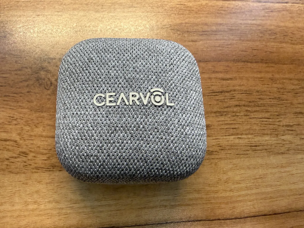 Cearvol Wave Liteの充電ケースの外観