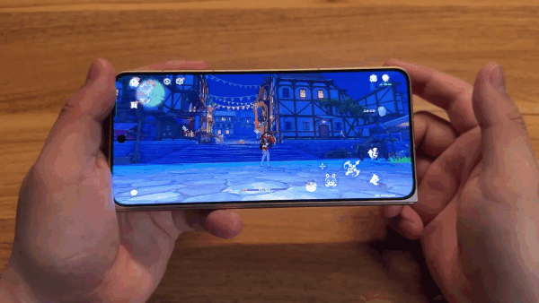 展開時の映像遷移の様子