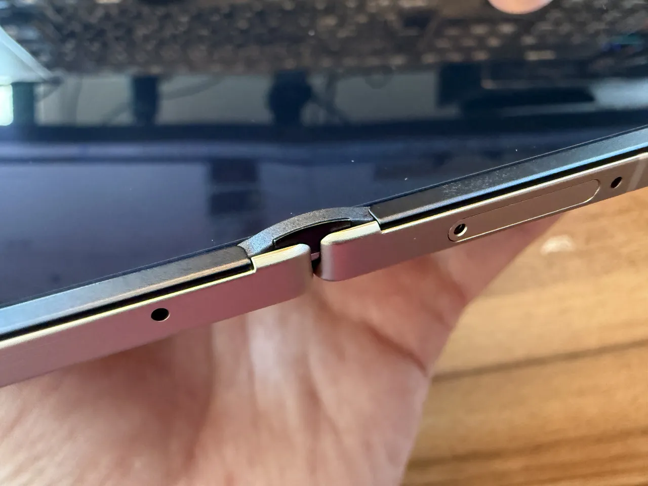 OPPO Find N6のヒンジ部分