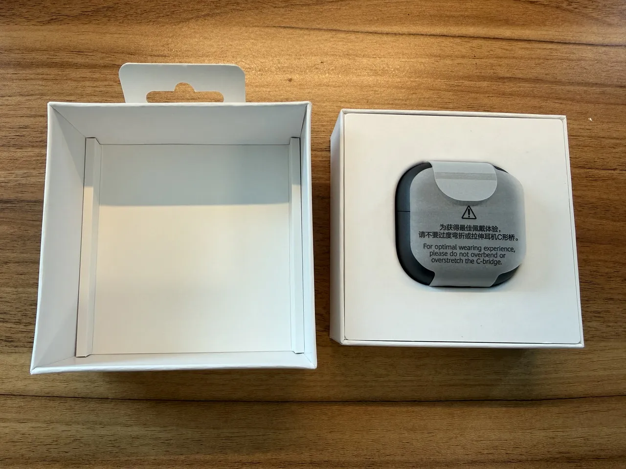 HUAWEI FreeClip 2の箱を開けた