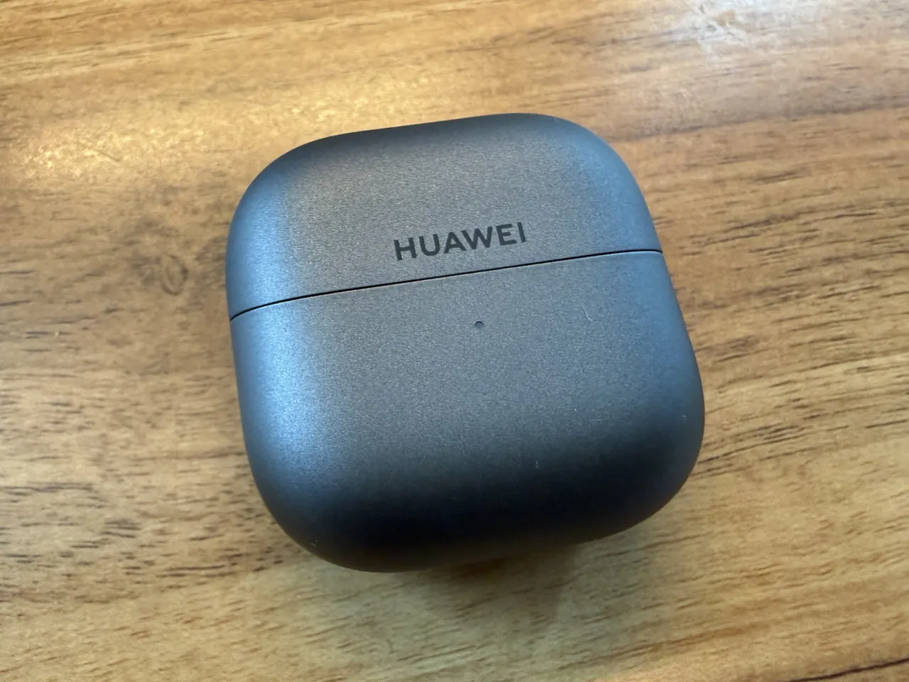 HUAWEI FreeClip 2の充電ケース