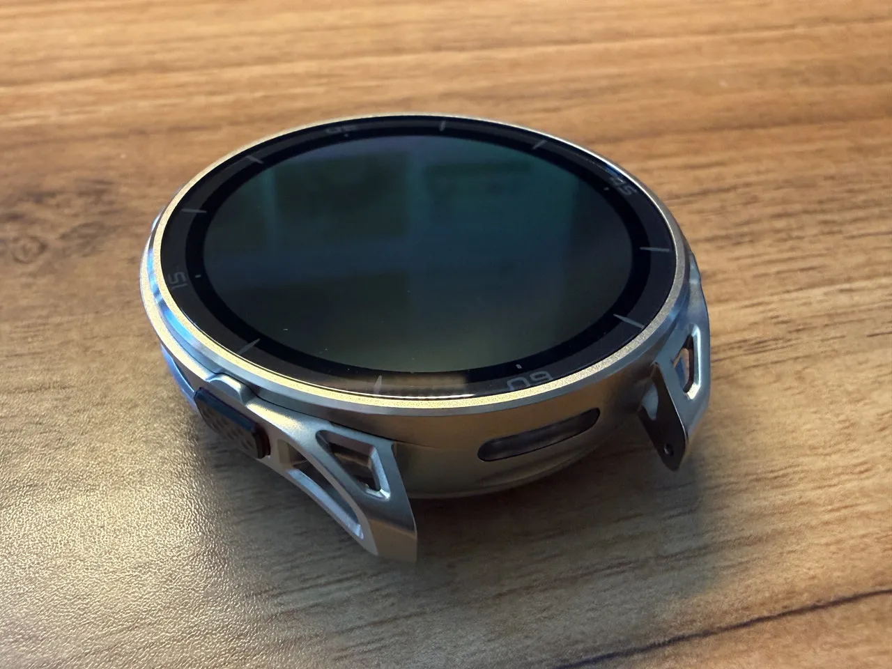 『Amazfit Cheetah 2 Ultra』の本体