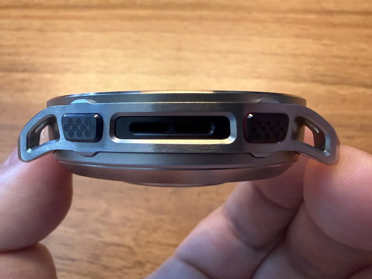 Amazfit Cheetah 2 Ultraの左側ボタン